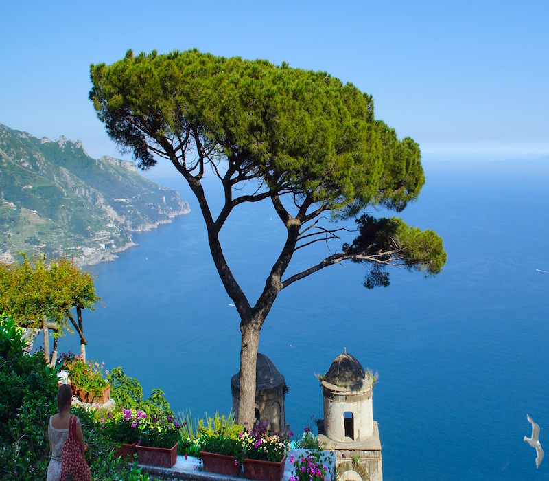 travel-abroad-free